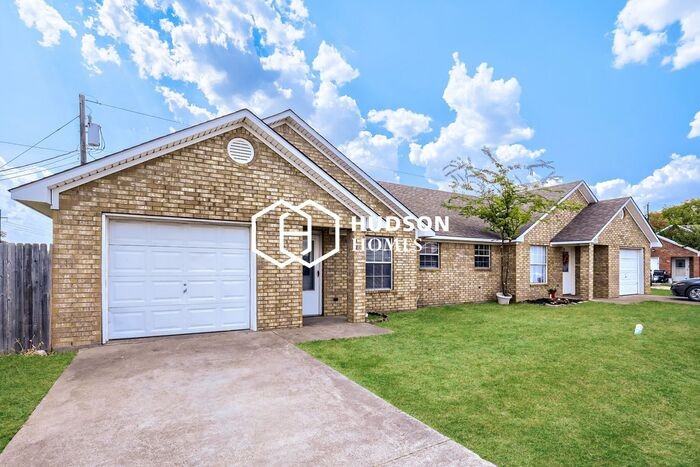 127 Carly Ln - Photo 3 of 13