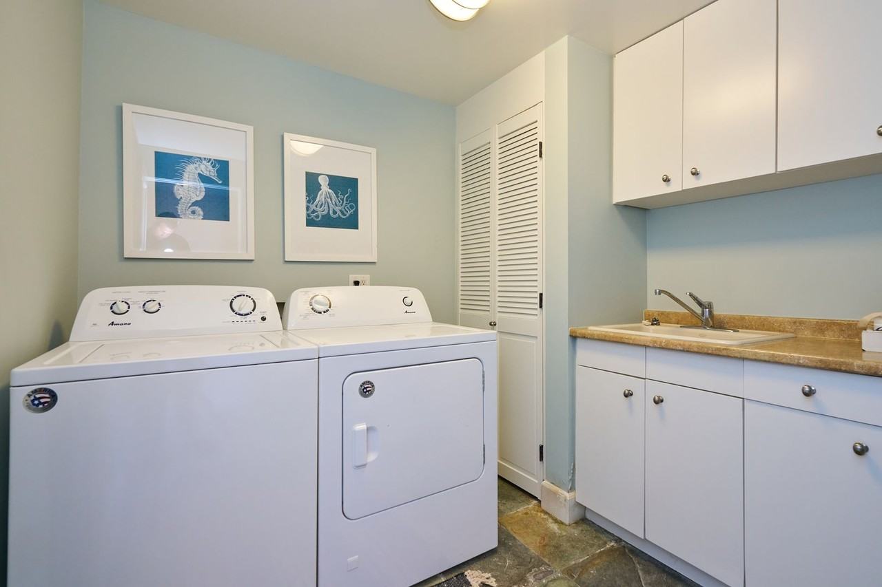 151 Napoleon St - Photo 7 of 49