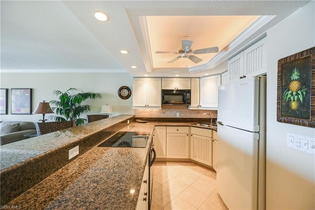 25850 Hickory Blvd #301
