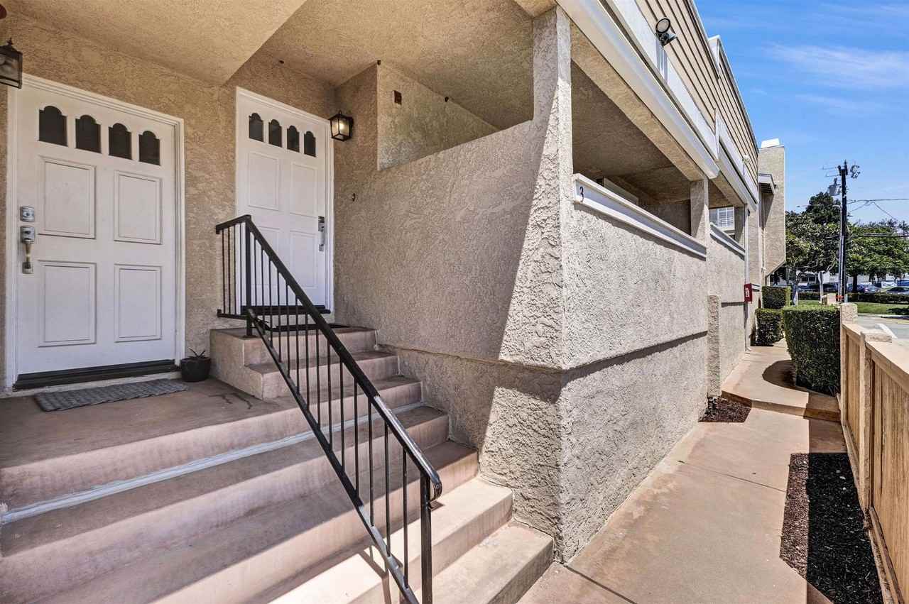 203 N Lucia Ave - Photo 2 of 19