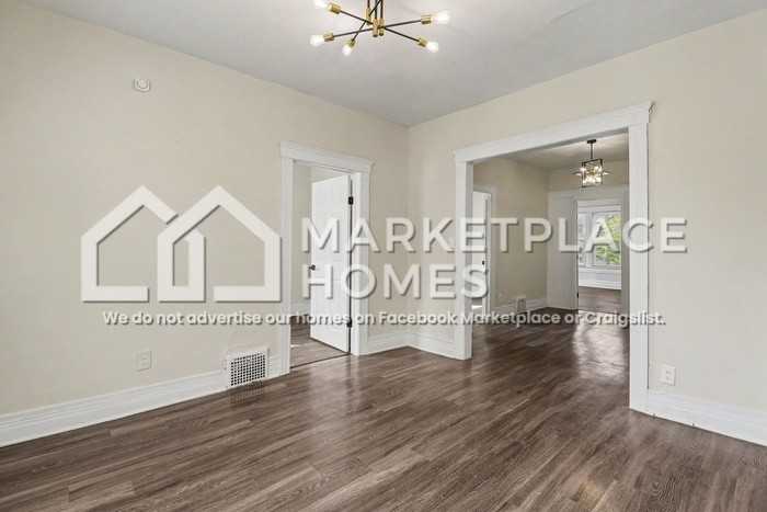 5203 25th St - Photo 3 of 18