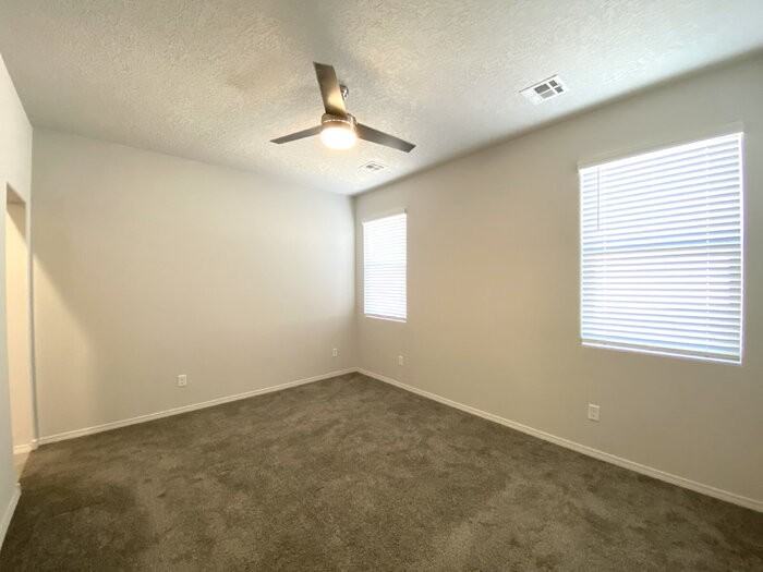 2409 Talisker St Ne - Photo 6 of 23