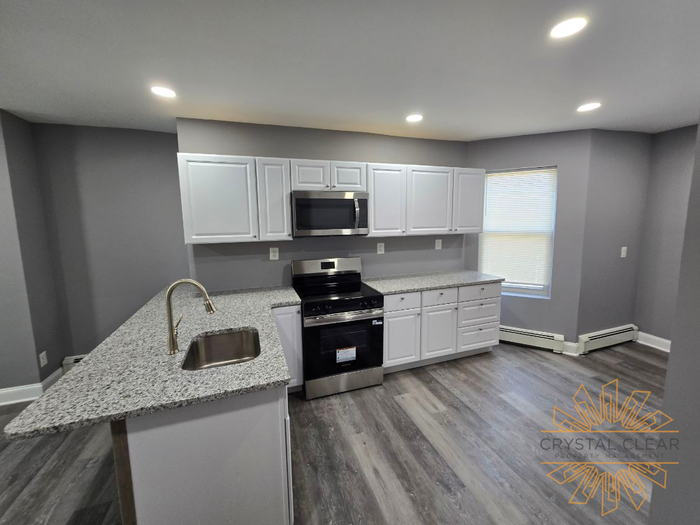 1216 N King St #2 - Photo 4 of 16
