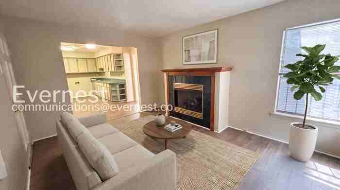 722 Hearne - Photo 5 of 16