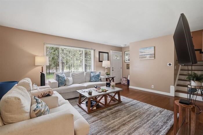 2478 Hiller Rd - Photo 5 of 24