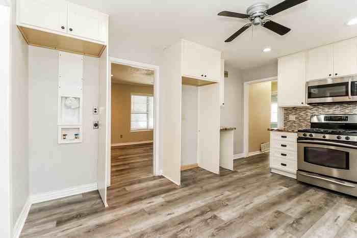 2310 Ridgewood St - Photo 6 of 20