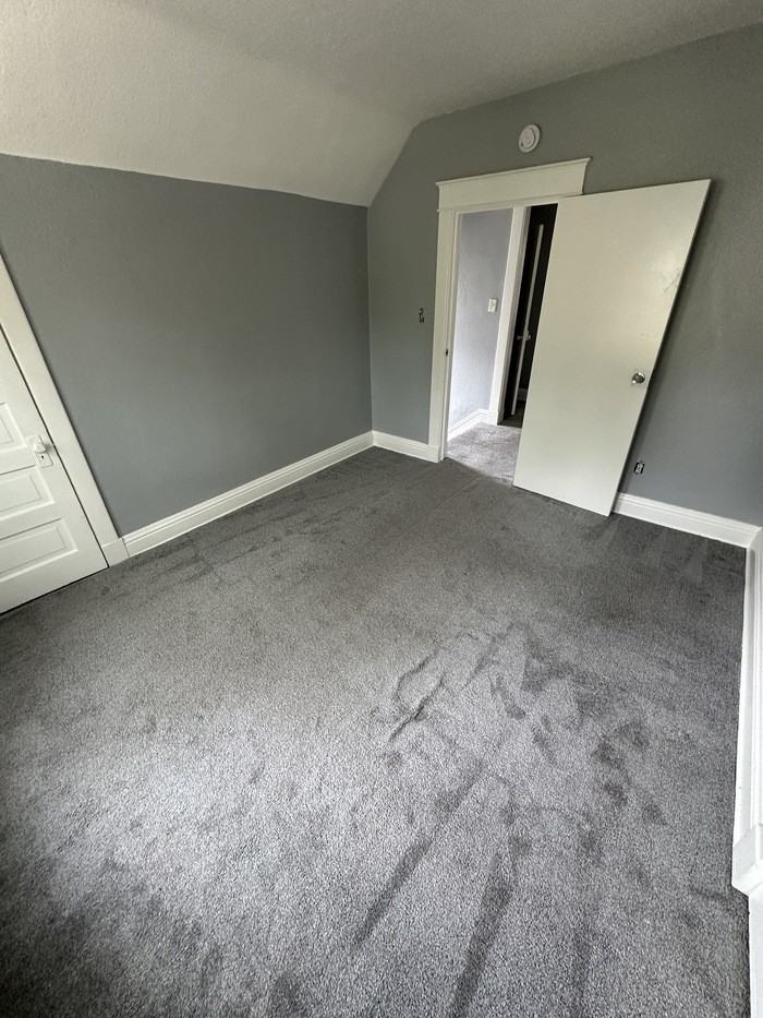 109 N Lawndale Ave - Photo 3 of 8