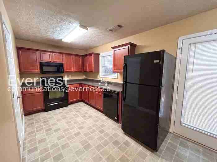 1403 Little Creek Dr - Photo 5 of 22
