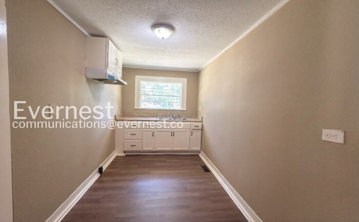 3417 Park Ave Sw - Photo 5 of 22