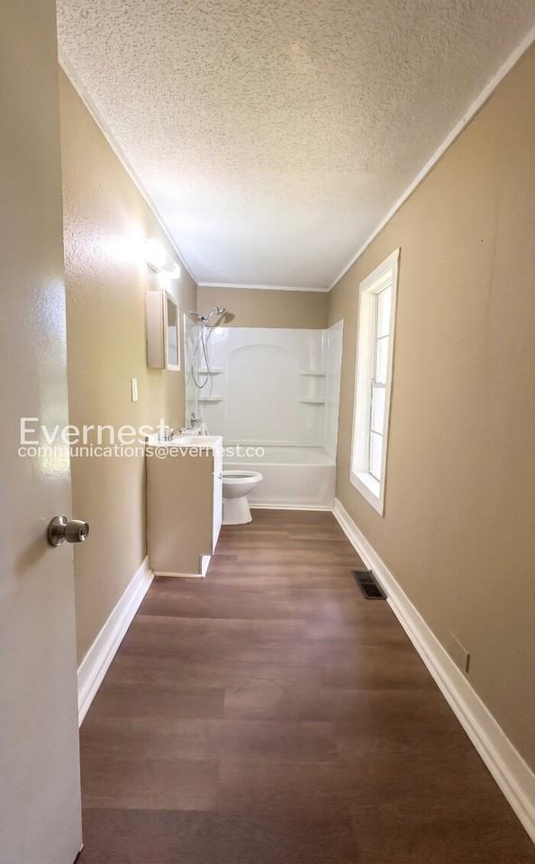 3417 Park Ave Sw - Photo 7 of 22