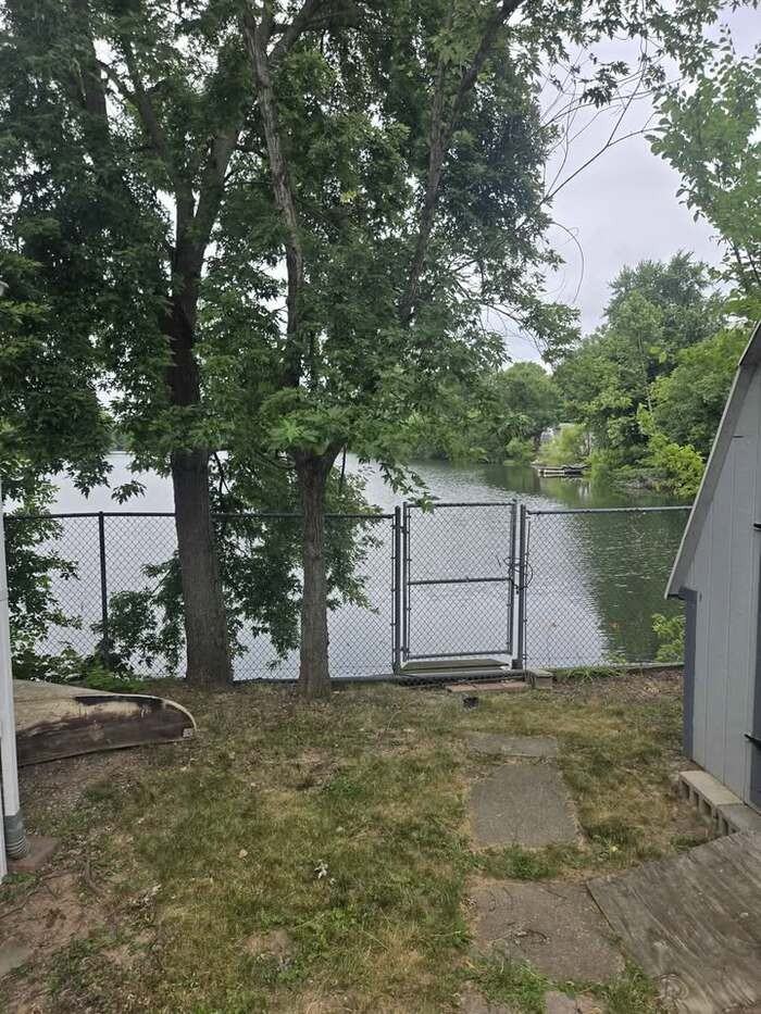 74 Lake Dr - Photo 6 of 10