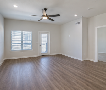 3813 Nasa Pkwy #1001 - Photo 2 of 4