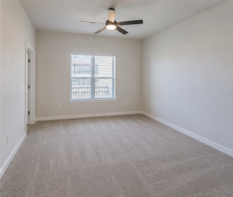 3813 Nasa Pkwy #1001 - Photo 3 of 4