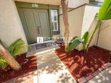 6521 E Paseo Alcazaa - Photo 3 of 13