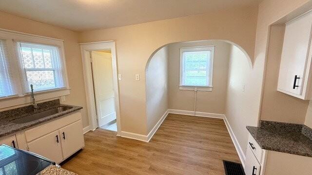 5936 Dewey Ave - Photo 6 of 11