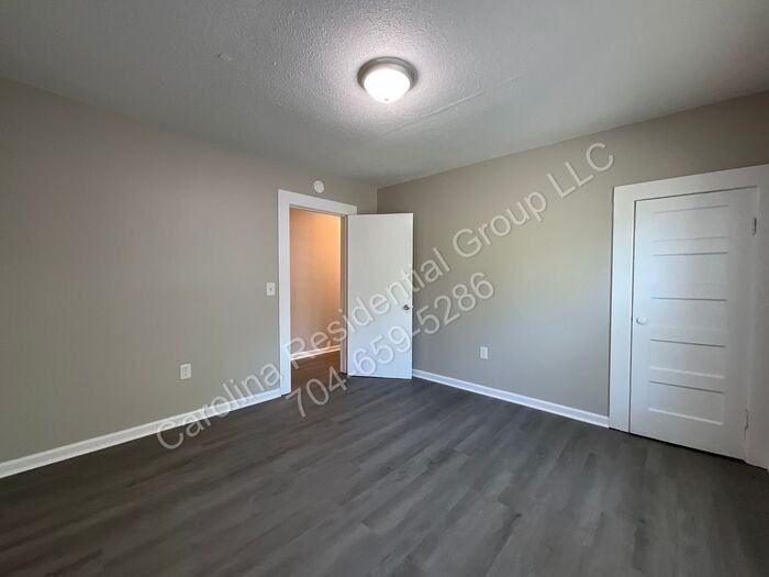 97 Corban Ave Se - Photo 5 of 7
