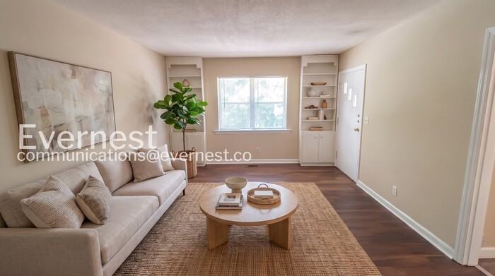 1018 Wynnwood Rd - Photo 3 of 18