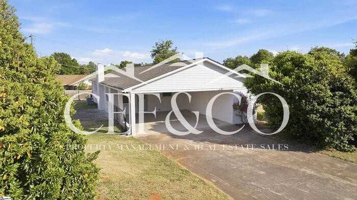 117 Hendrix Dr - Photo 2 of 25