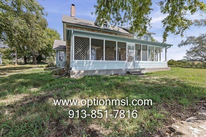 190 N 1600th Rd - Photo 3 of 36