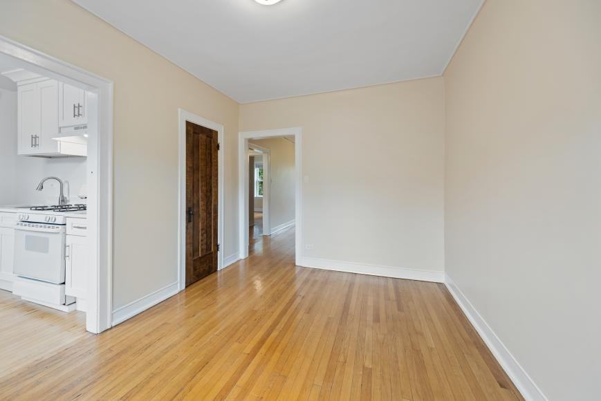 1923 W Estes Ave - Photo 5 of 10