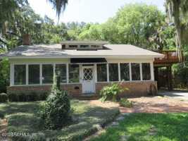 featured image of 2730 Harvard Ave