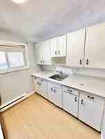 featured image of 770 Riverside Dr