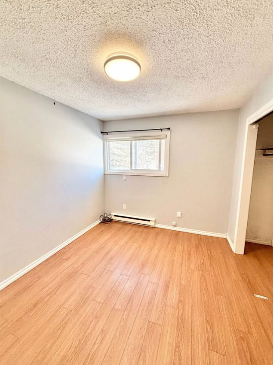 770 Riverside Dr - Photo 5 of 9