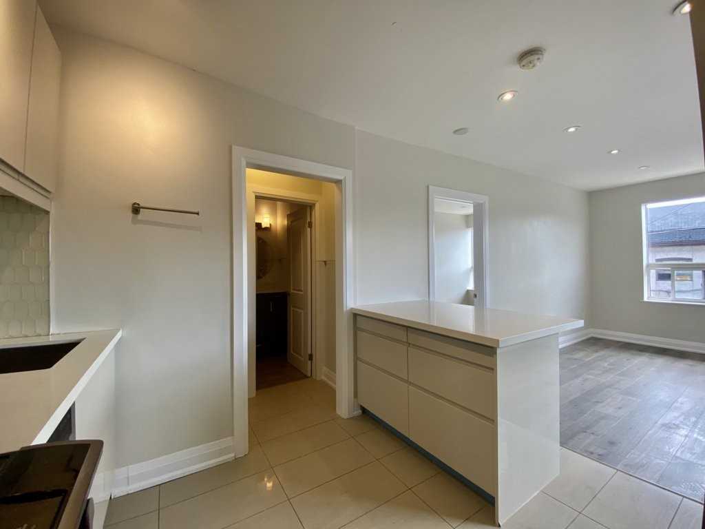 7 Caithness Ave #4 - Photo 5 of 19