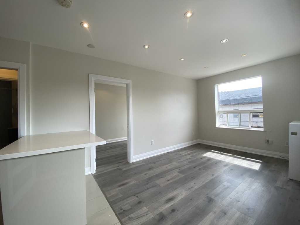 7 Caithness Ave #4 - Photo 7 of 19