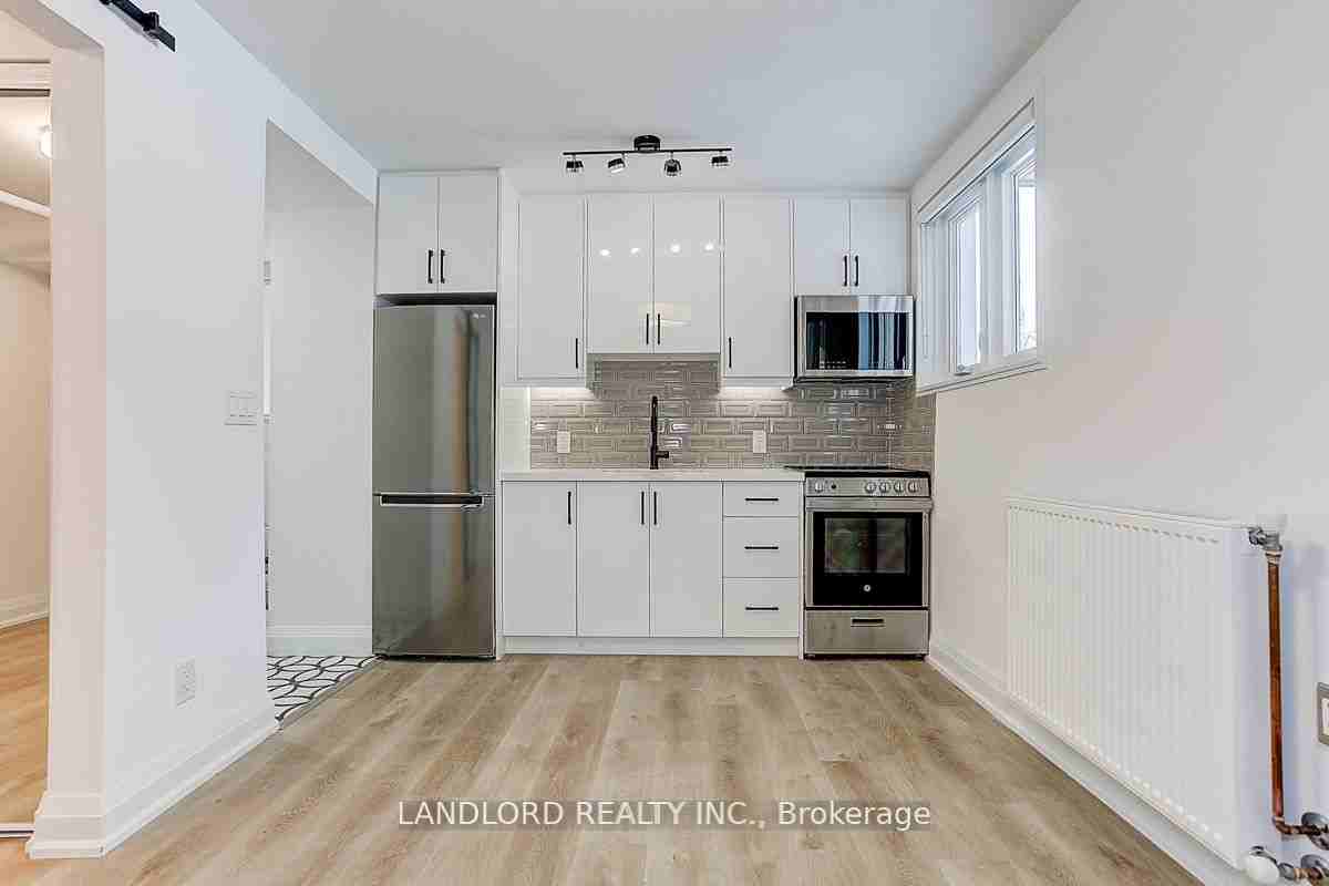 2520 Bloor St W #23 - Photo 2 of 24