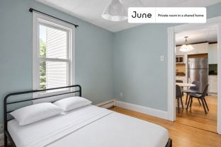 33 Howell St #A - Photo 1 of 1