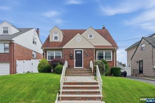 144 Kent St - Photo 1 of 1