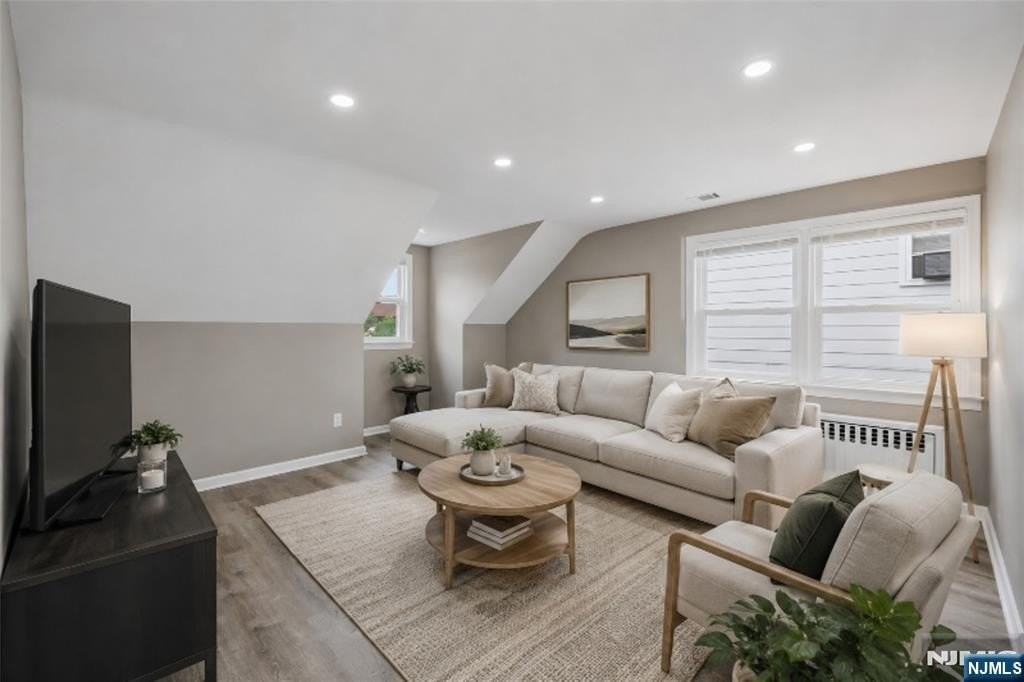 144 Kent St - Photo 6 of 13