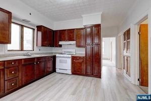 featured image of 58 Westervelt Ave #1