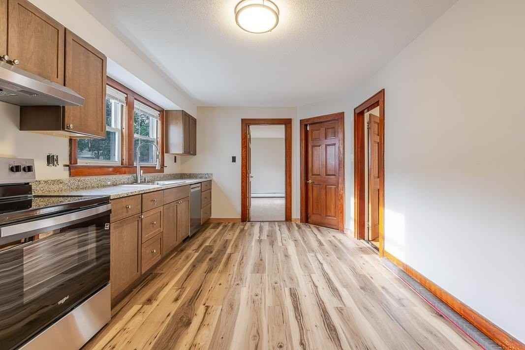 324 Laurel St #1stFL - Photo 6 of 20