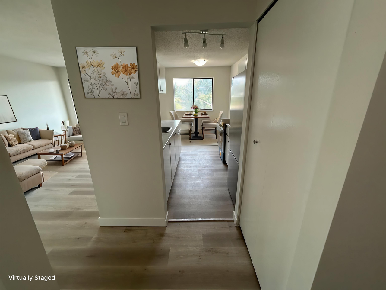 Mainstreet Mission Hills Apartments - Photo 2 of 17