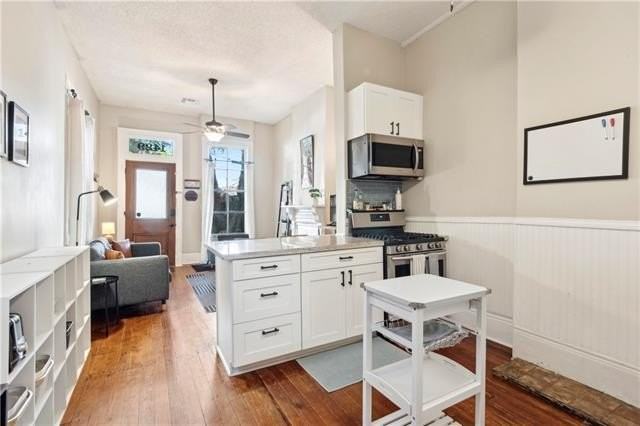 1429 Cambronne St - Photo 3 of 15