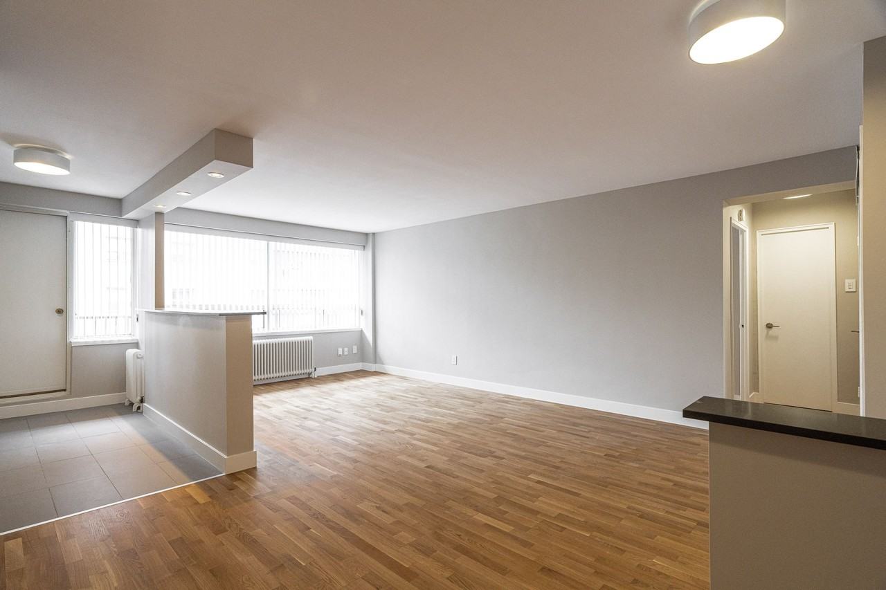 77 Spencer Avenue - Photo 5 of 16