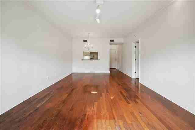 801 Rue Dauphine #103 - Photo 5 of 28