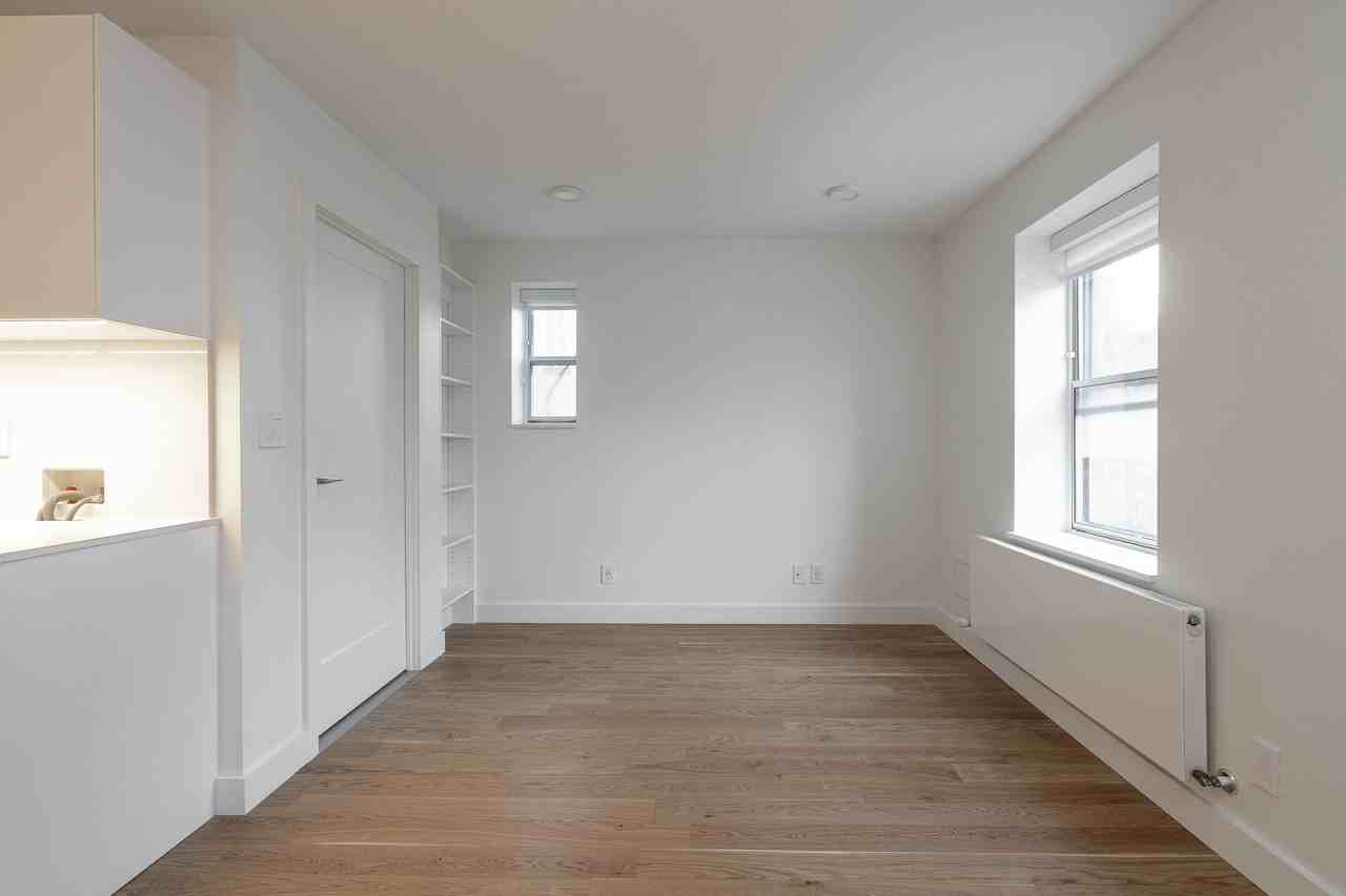122 Dowling Avenue - Photo 5 of 13