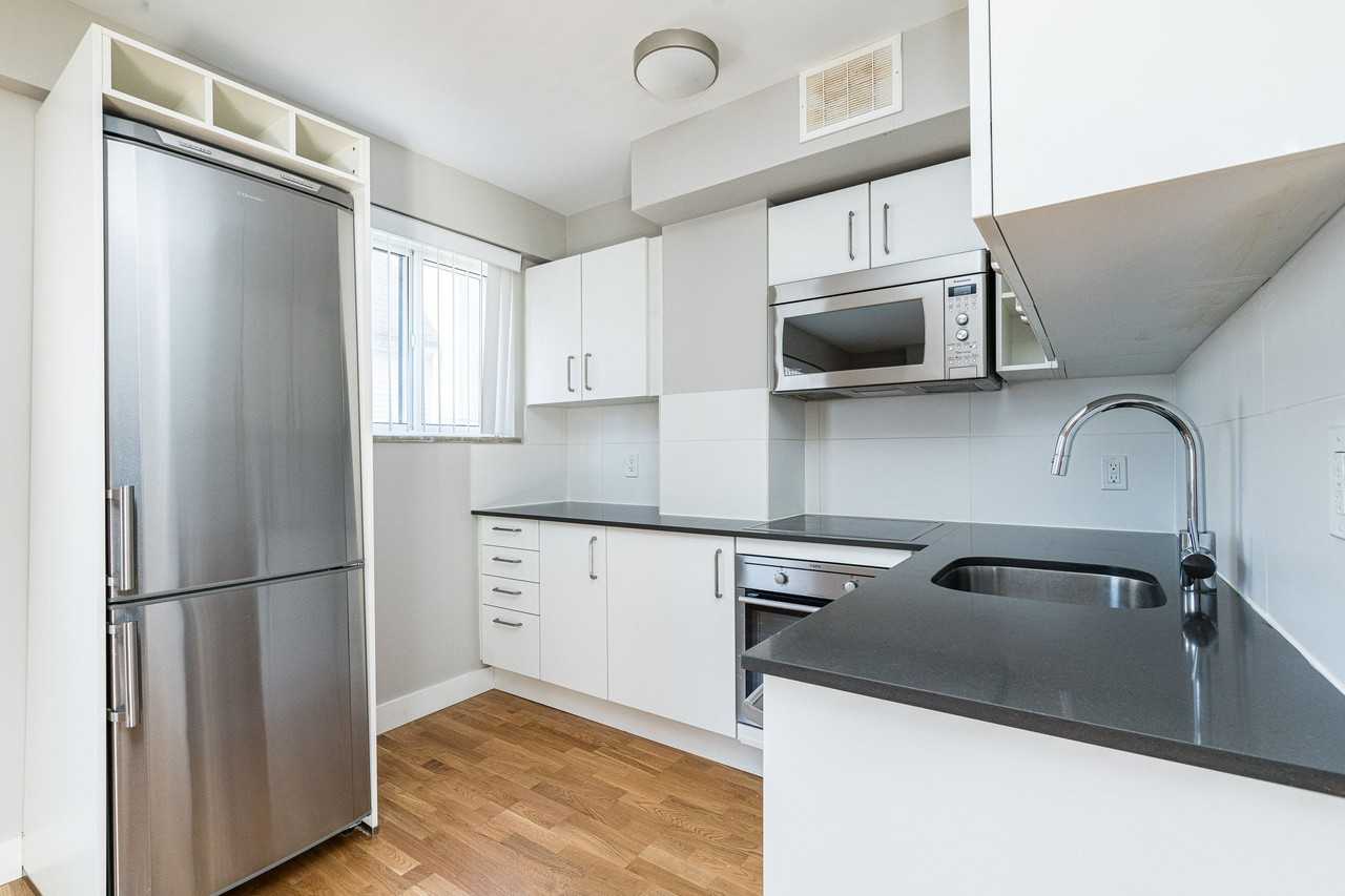 99 Tyndall Avenue - Photo 3 of 50