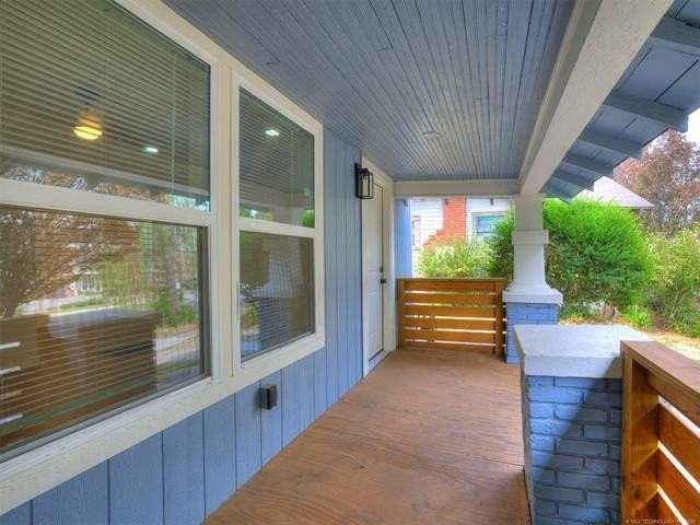 64 N Gillette Ave - Photo 2 of 21