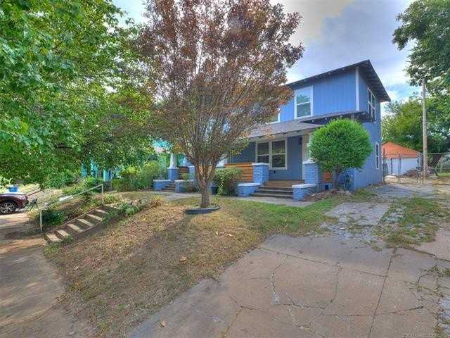 64 N Gillette Ave - Photo 3 of 21