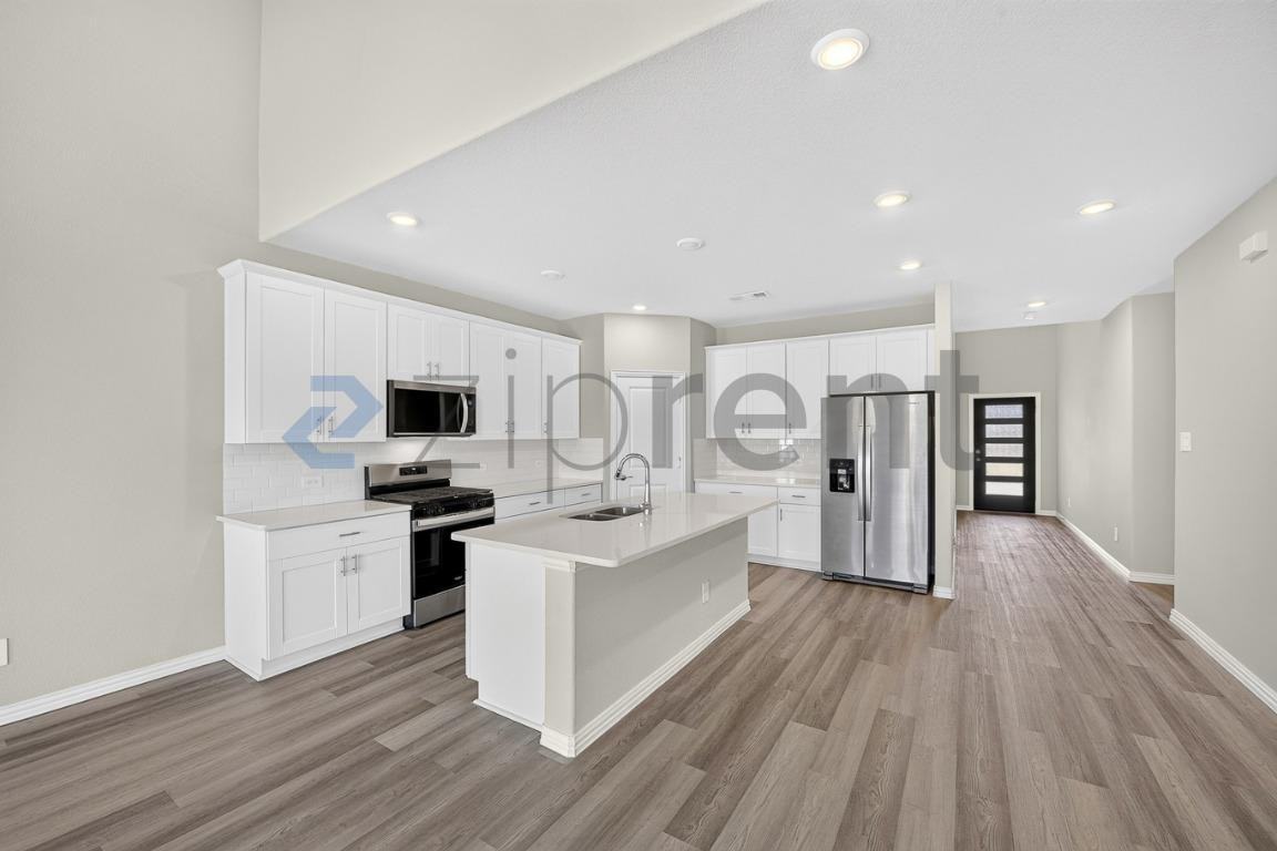 3907 Edmondson Dr - Photo 6 of 31