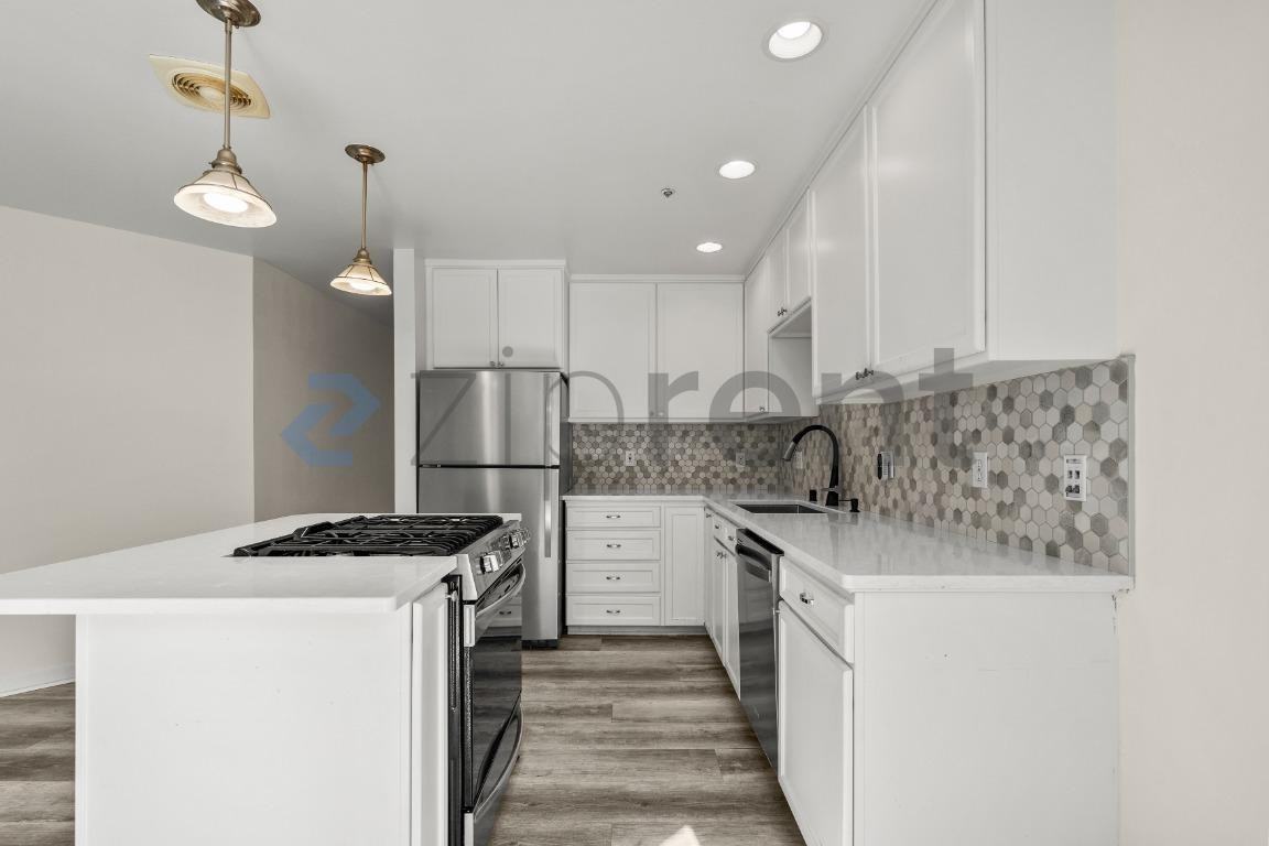 1008 6th Ave N #102 - Photo 5 of 16