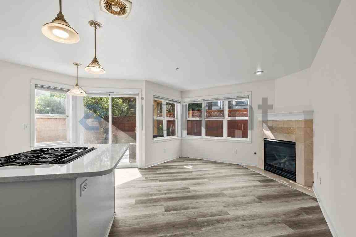 1008 6th Ave N #102 - Photo 7 of 16