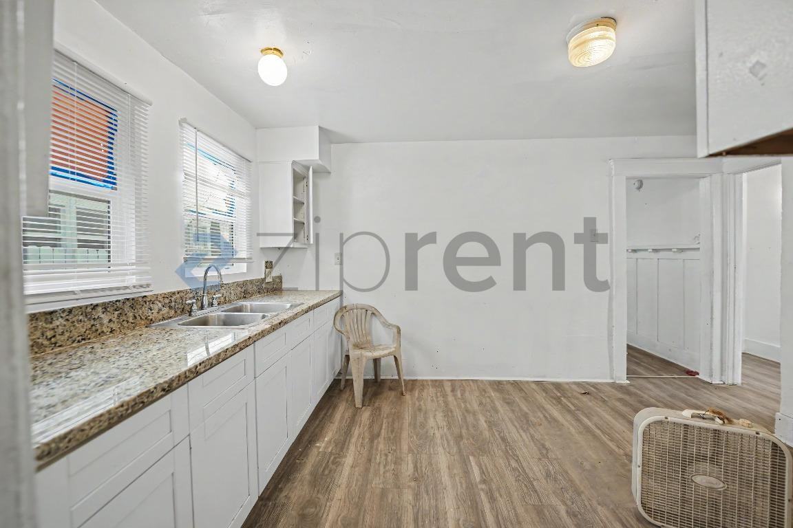 3937 Mont Clair St - Photo 7 of 15