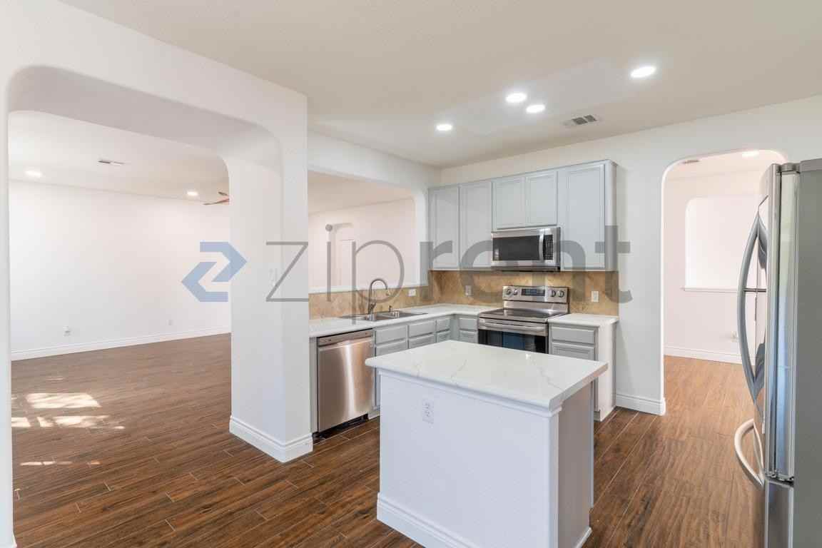 512 Clover Flat Rd - Photo 7 of 32