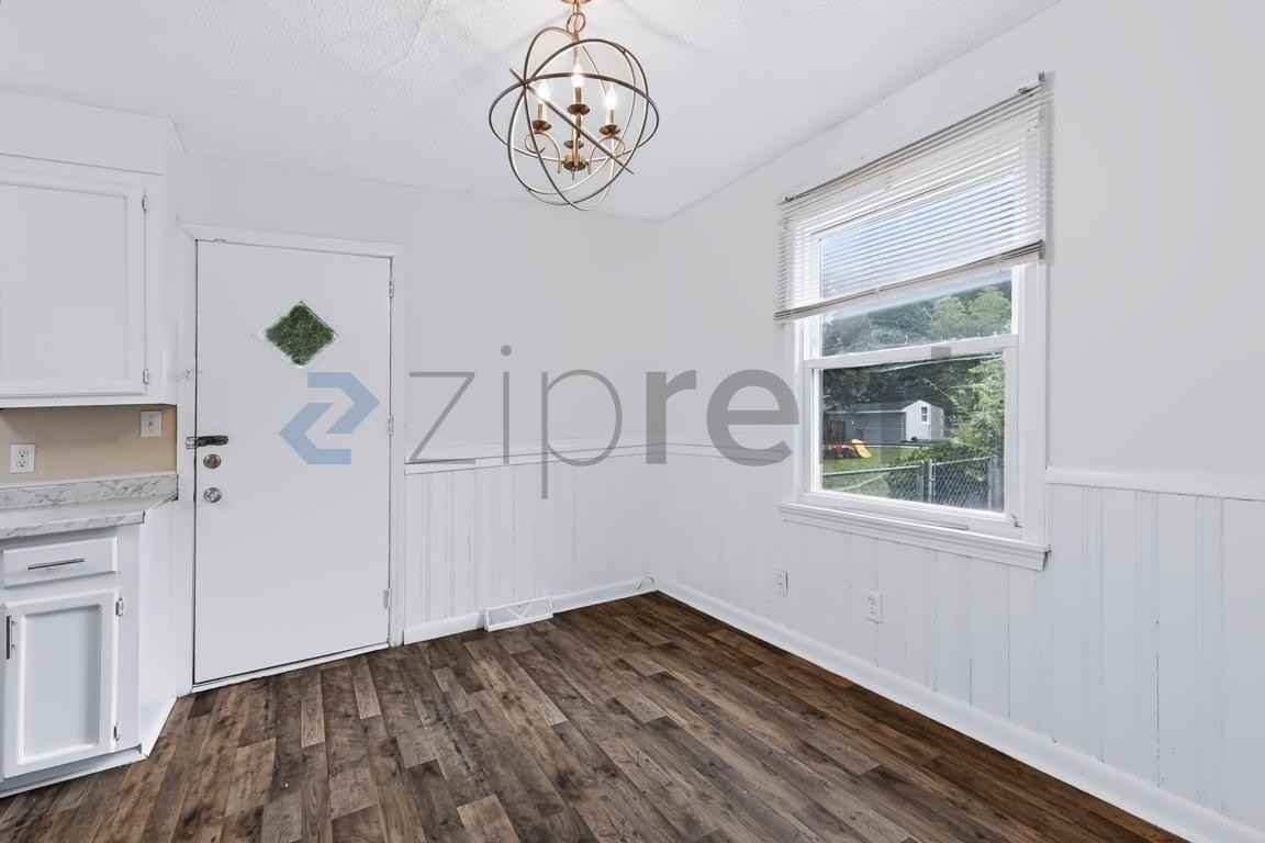 5414 Princess St - Photo 7 of 28