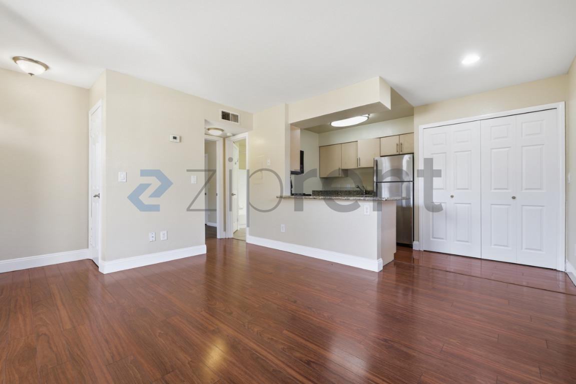 2155 Highpointe Dr #101 - Photo 6 of 18